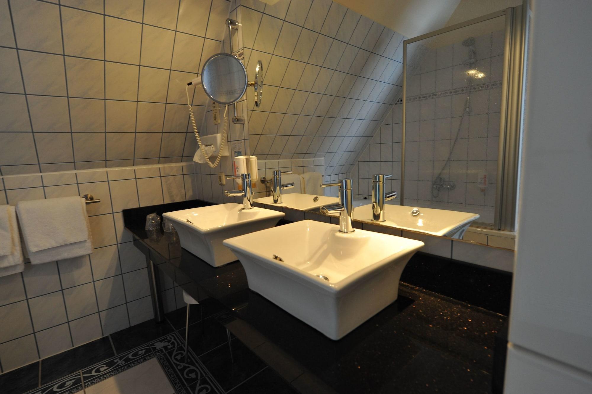 Hotel Am Alten Strom Rostock Ngoại thất bức ảnh