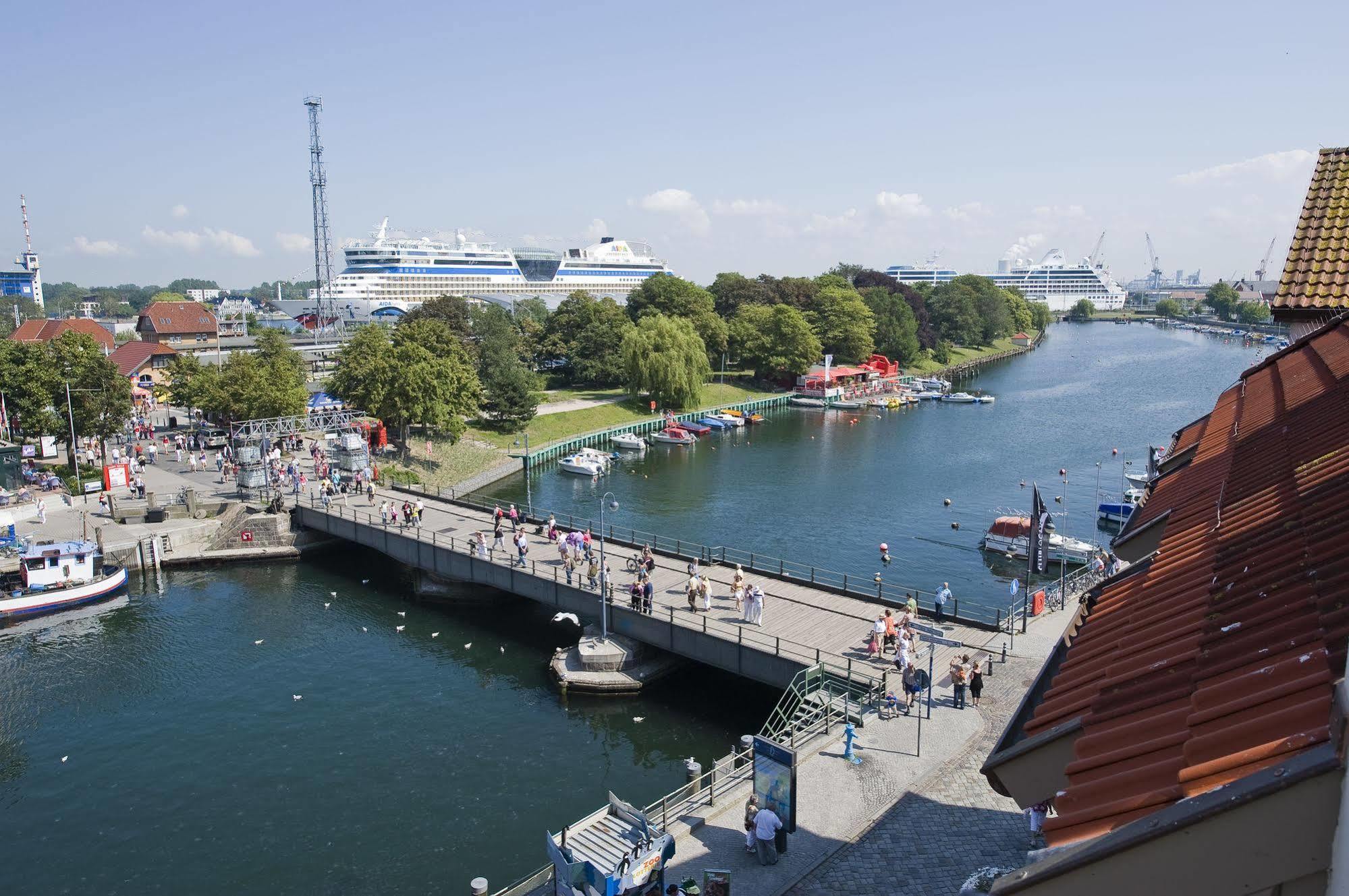 Hotel Am Alten Strom Rostock Ngoại thất bức ảnh