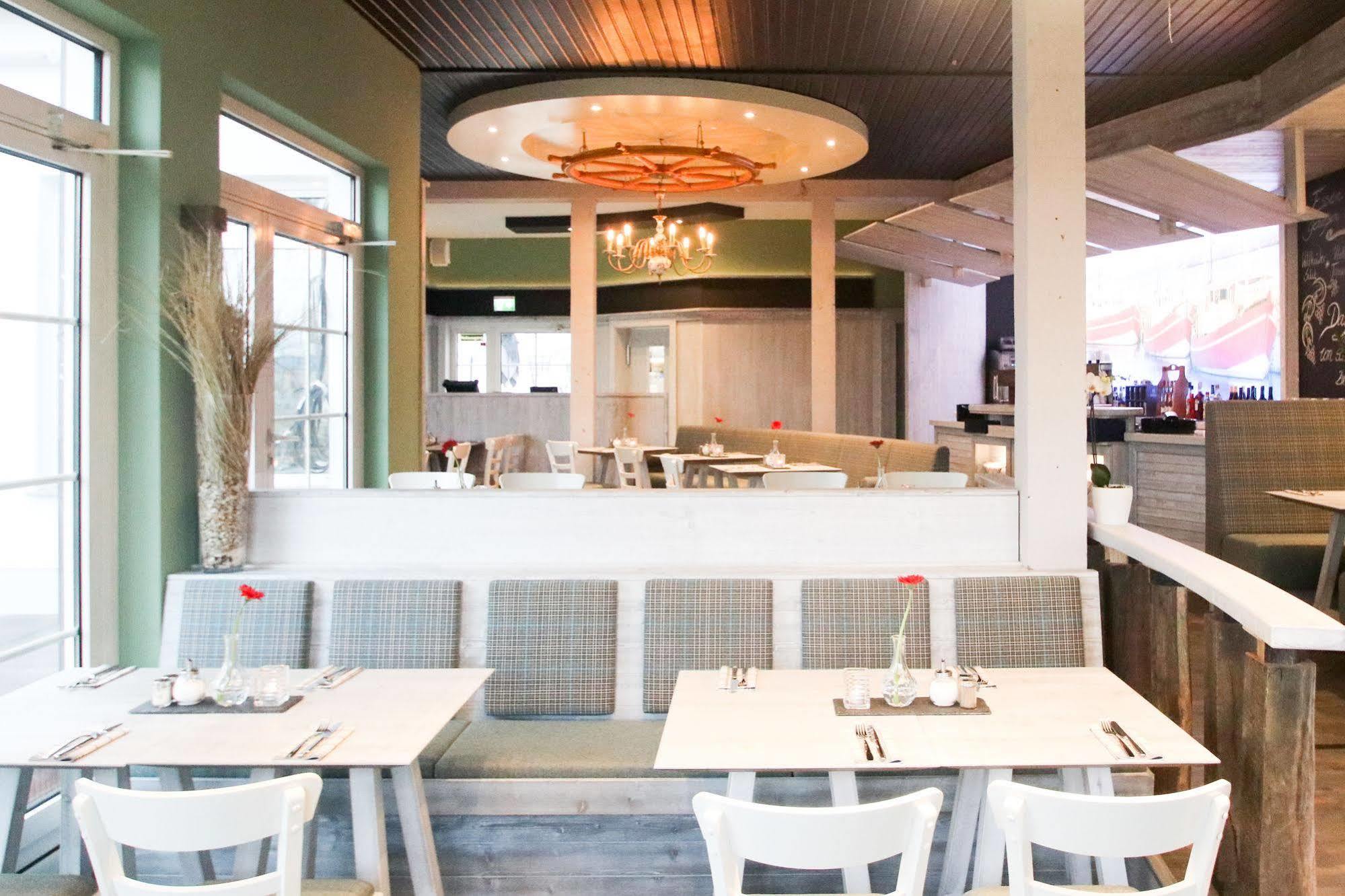 Hotel Am Alten Strom Rostock Ngoại thất bức ảnh